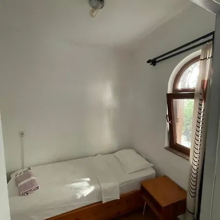 Paydos Homestay *